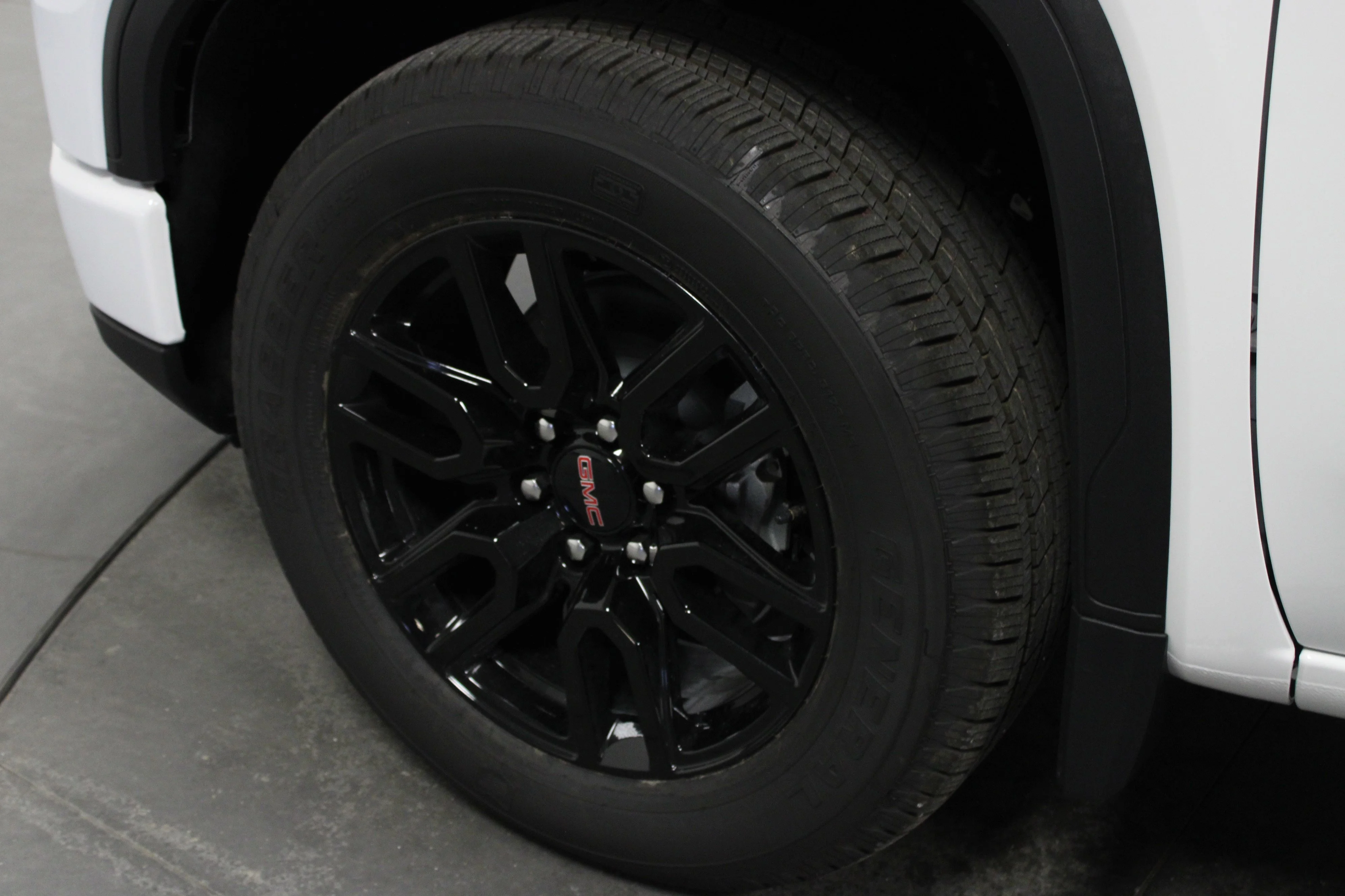 New 2026 Summit White GMC Elevation image 10
