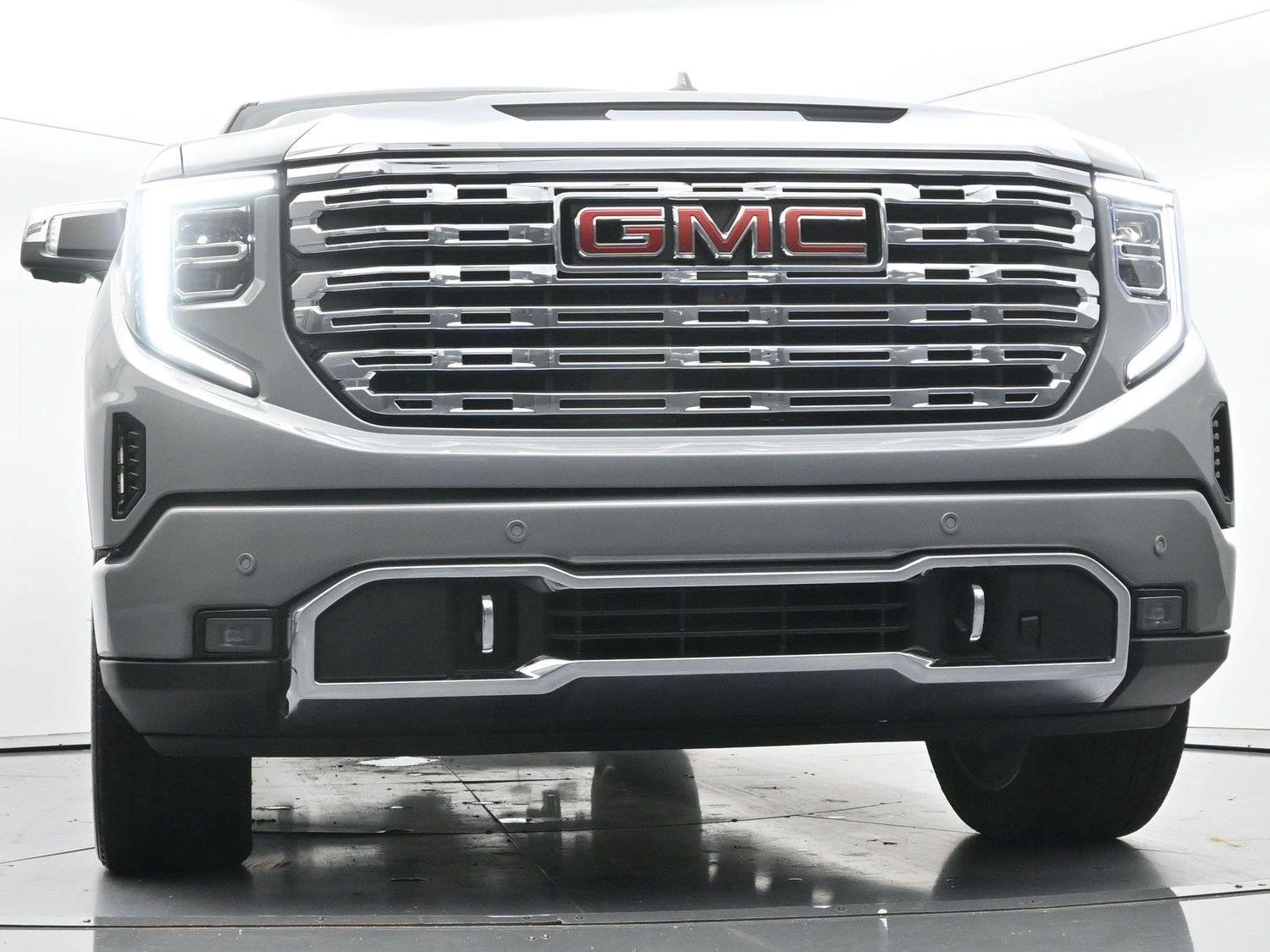 Used 2025 Thunderstorm Gray GMC Denali image 45