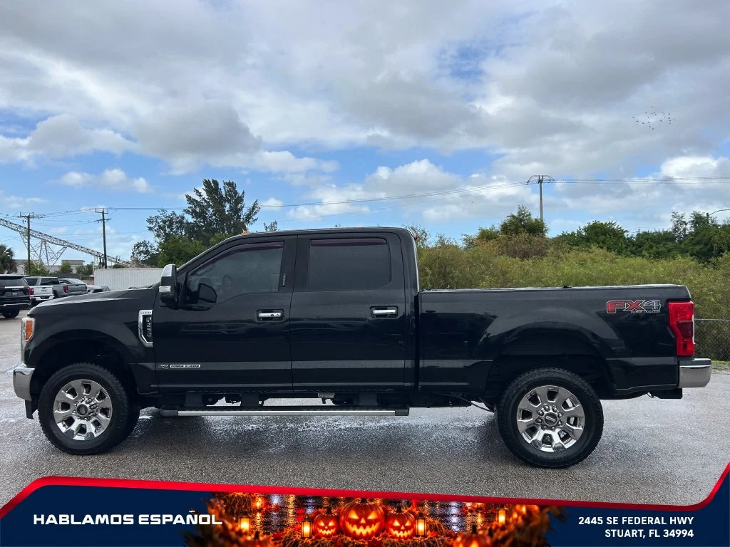 Used 2019  Ford XL image 4