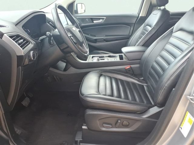 Used 2024  Ford SEL image 15