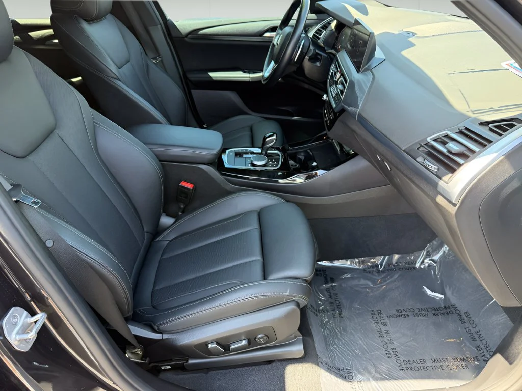 Used 2024 Gray BMW sDrive30i image 16