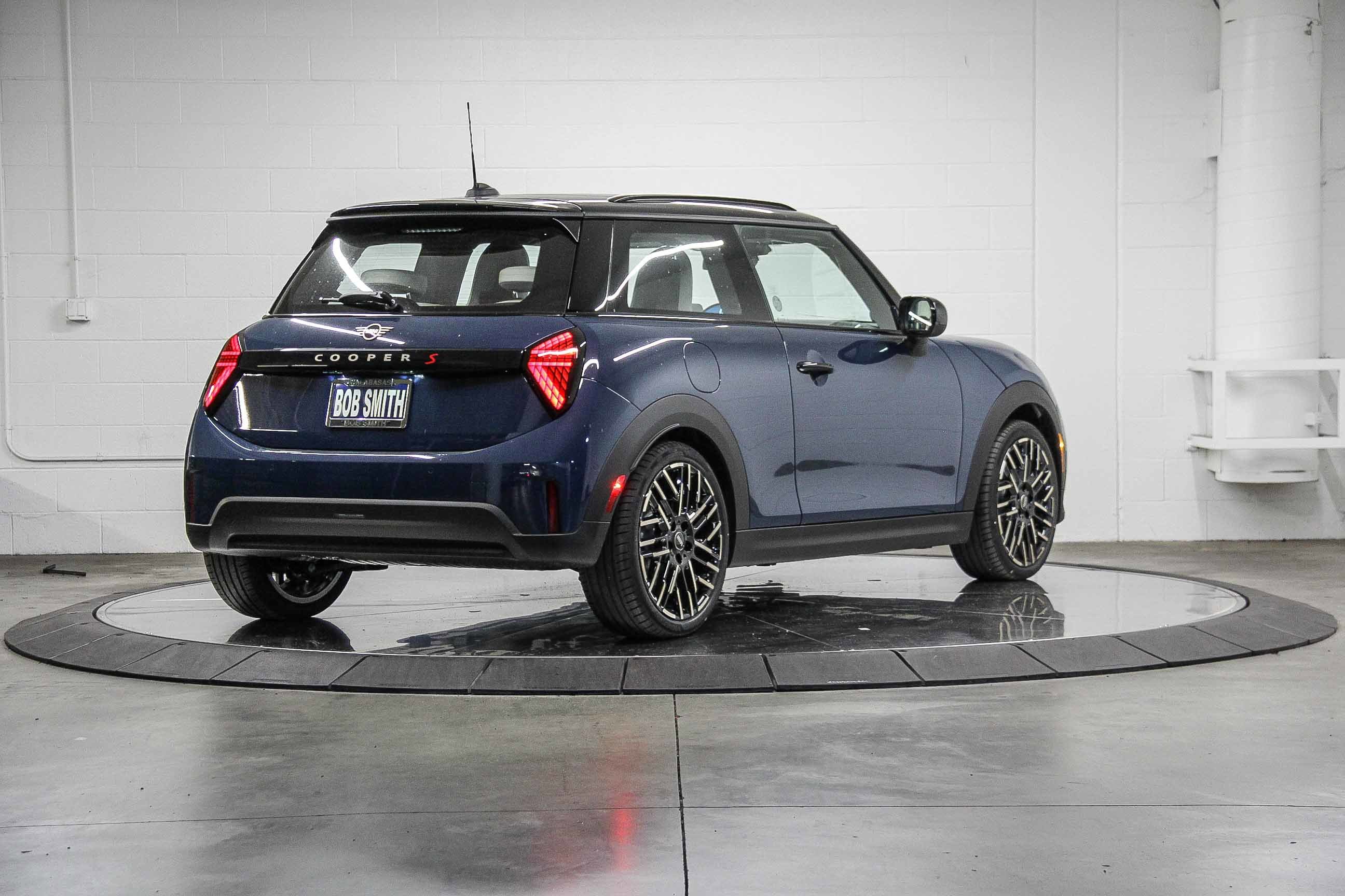 2026 MINI Hardtop 2 Door S - Photo 6