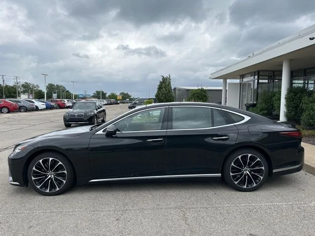Used 2023 Black Lexus 500 Base image 8