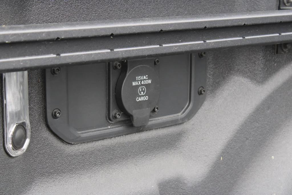 2026 RAM 1500 Rebel - Photo 9