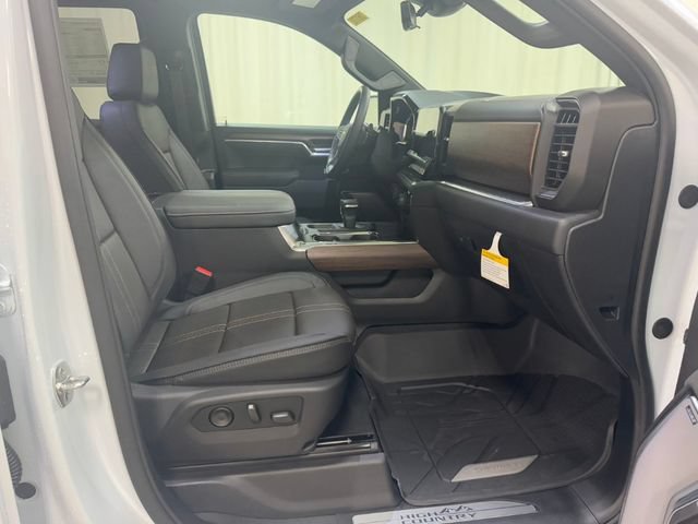New 2026 Polar White Tricoat Chevrolet High Country image 44