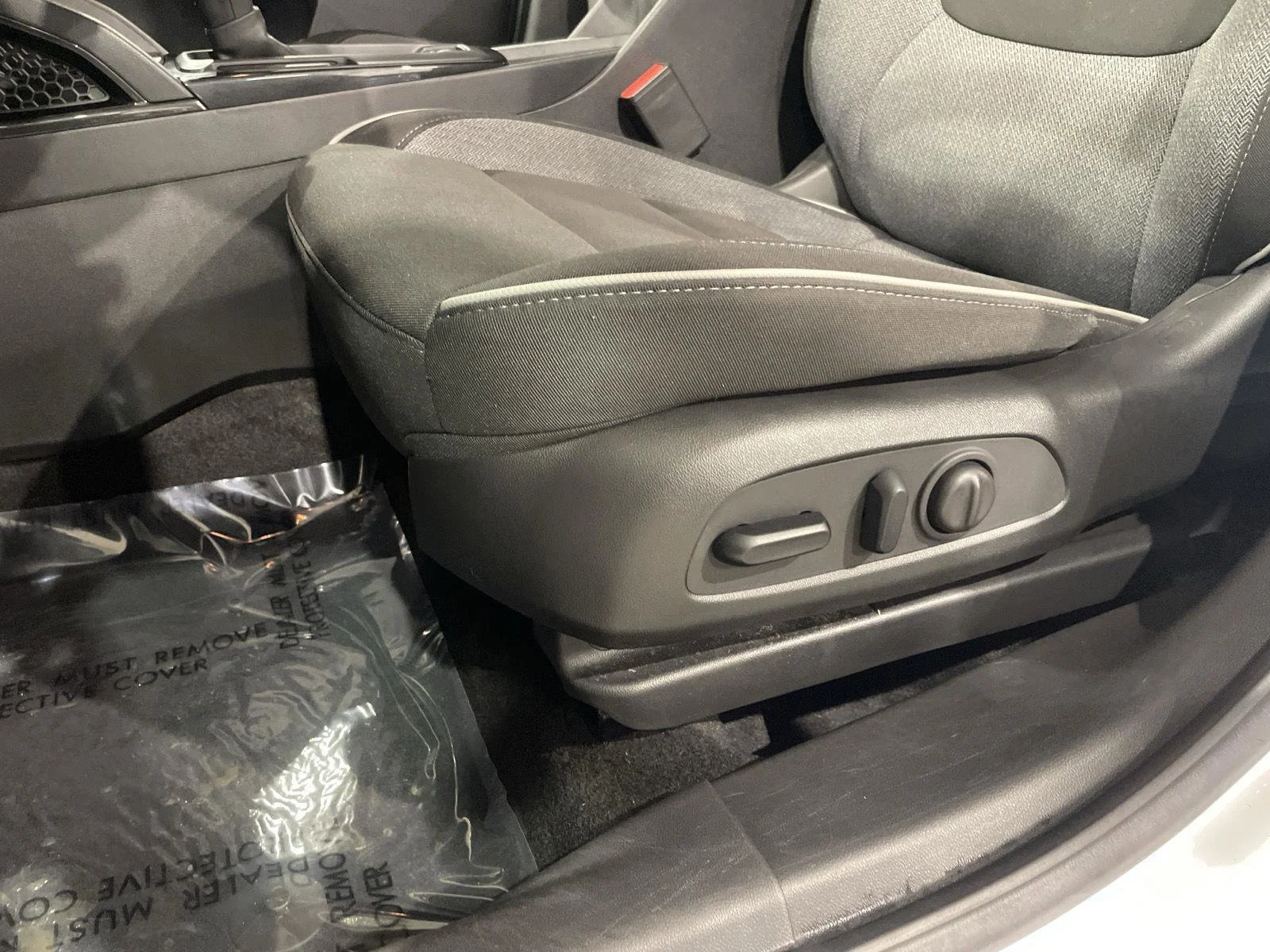 Used 2022 Summit White Chevrolet LT image 4