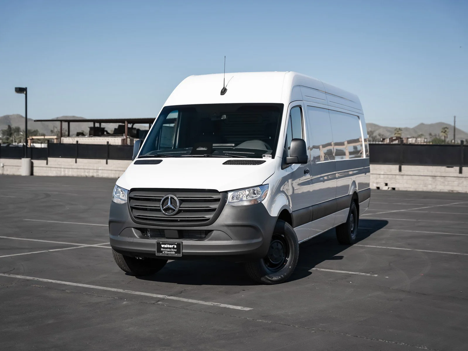 2026 Mercedes-Benz Sprinter 2500 170 Ext WB High Roof's photo