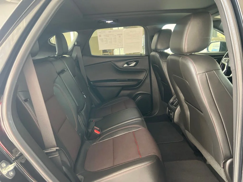 Used 2020 Black Chevrolet RS image 27