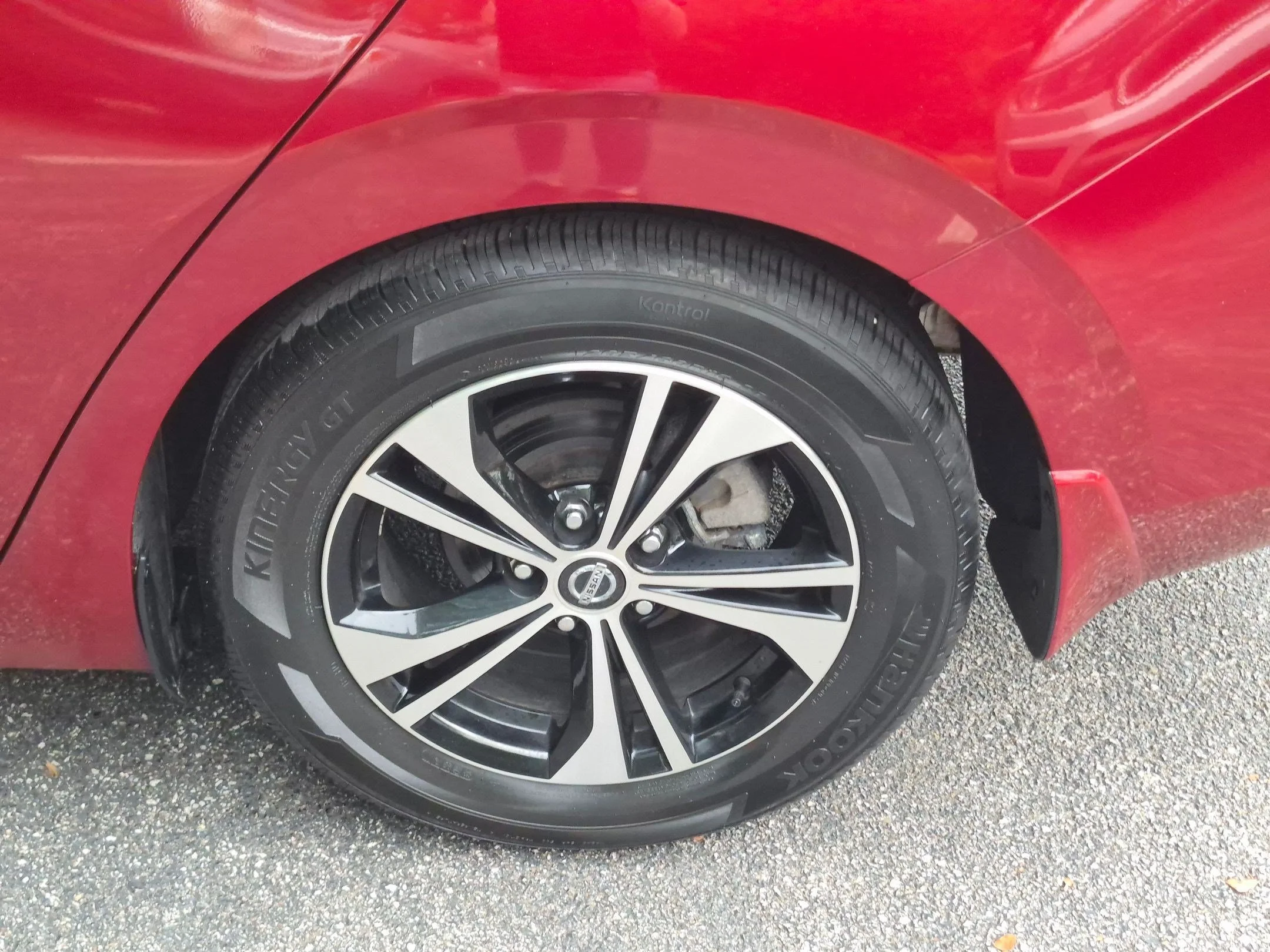 Certified Used 2023 Scarlet Nissan SV image 23