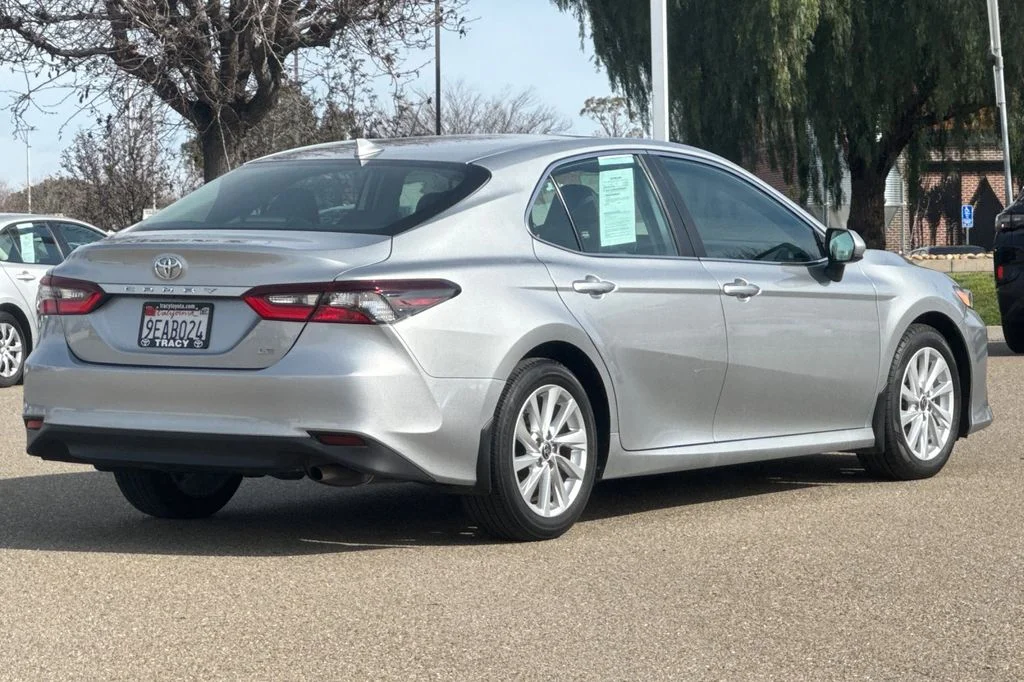Used 2023 Silver Toyota LE image 5