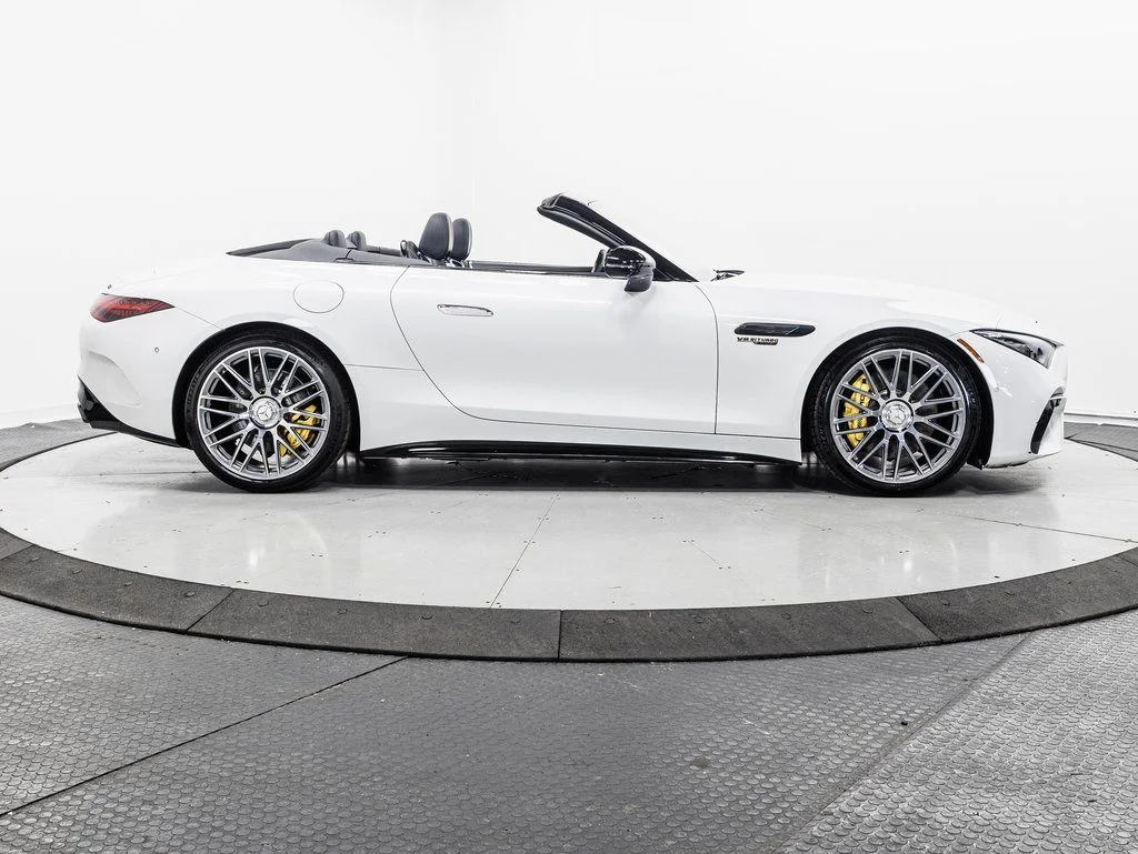 Used 2022 MANUFAKTUR Moonlight White Metallic Mercedes-Benz SL 55 AMG® image 37