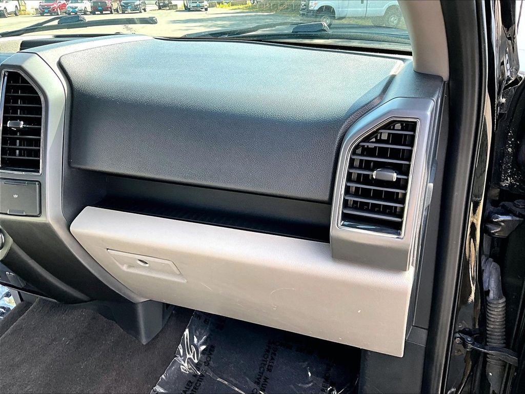 Used 2020 Black Ford XL image 13