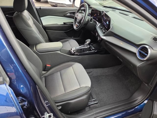 2024 Chevrolet Trax LT - Photo 15