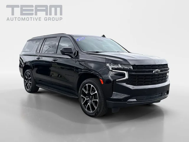 2023 Chevrolet Suburban RST