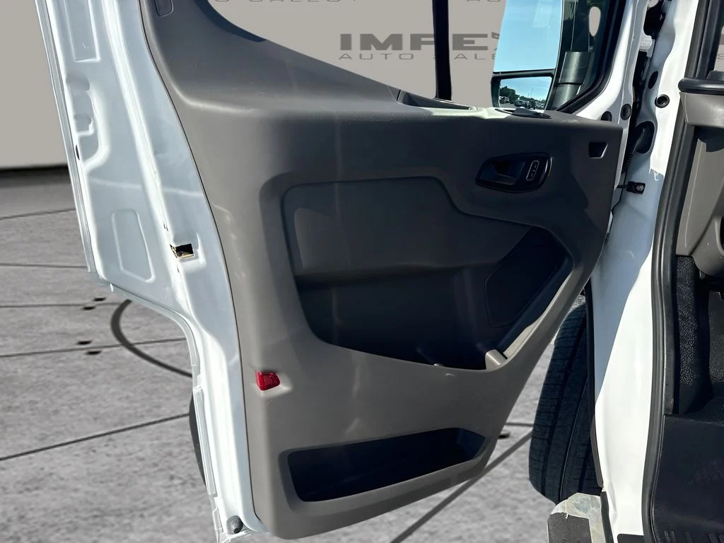 Used 2025 White Ford Base image 17