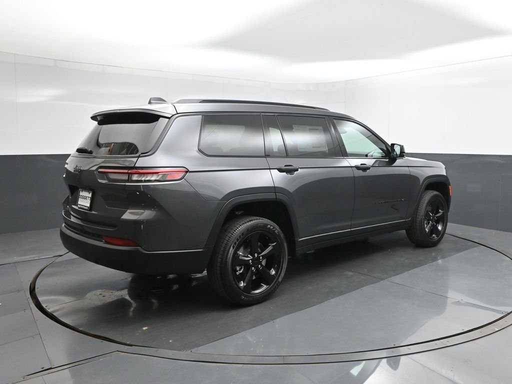 New 2025 Baltic Gray Metallic Clear-Coat Exterior Paint Jeep Altitude X image 11