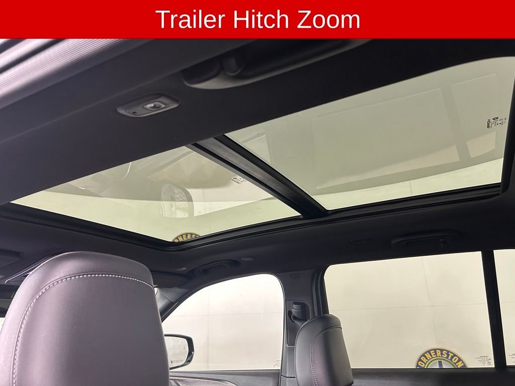 New 2026 Diamond Black Crystal Pearlcoat Jeep Limited image 13