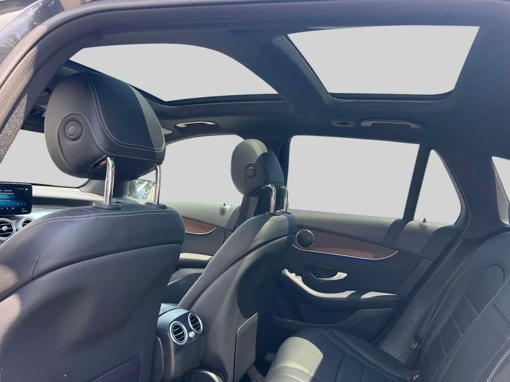 Used 2022 Graphite Gray Metallic Mercedes-Benz GLC 300 image 14