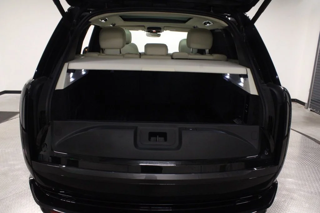 Certified Used 2025  Land Rover SE image 40