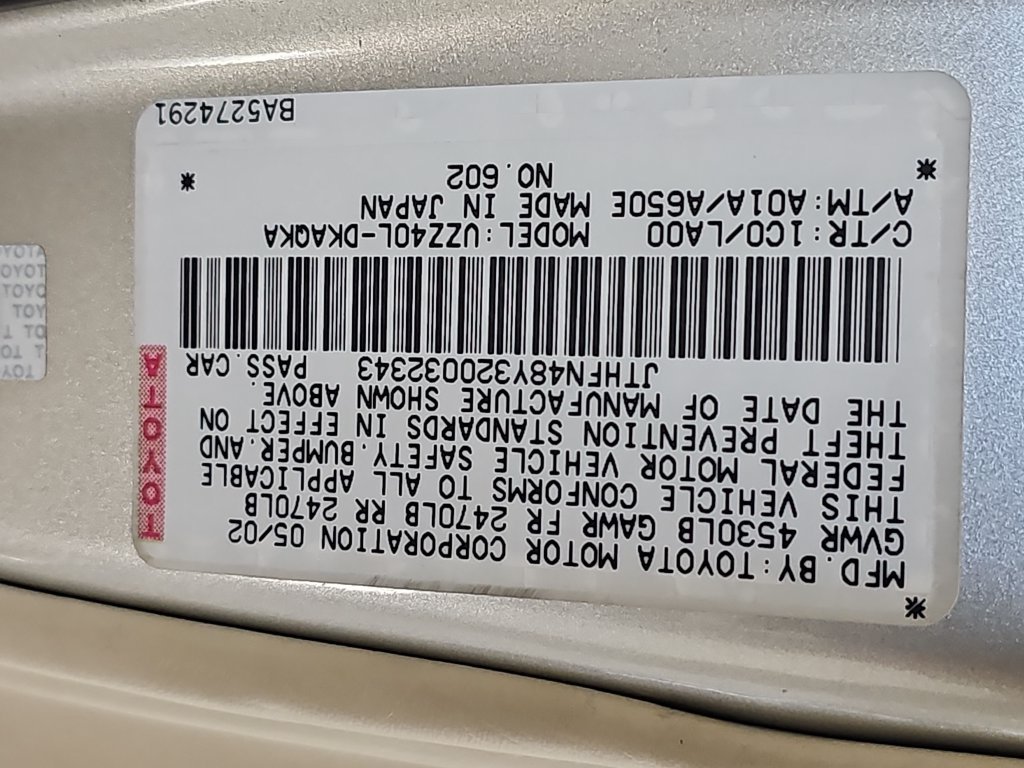 Used 2002 Silver Lexus 430 image 32