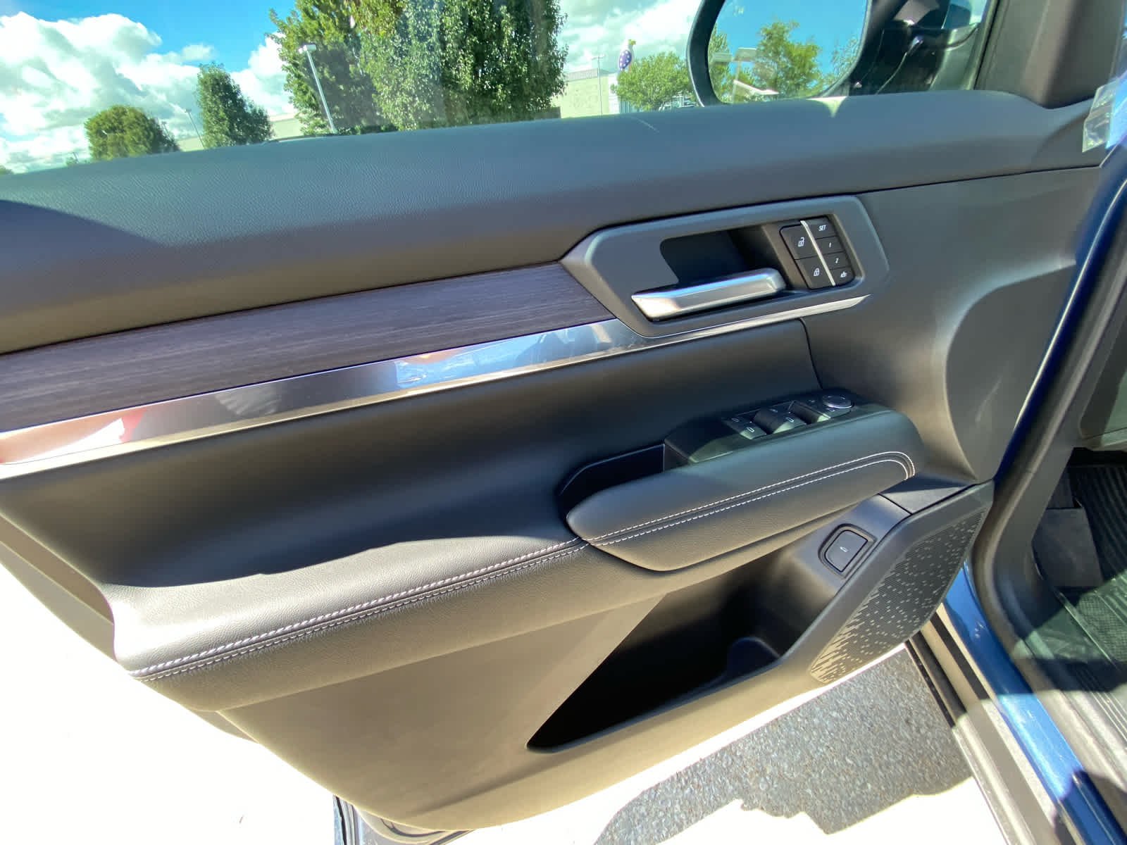 New 2027 Downpour Metallic GMC Denali image 6