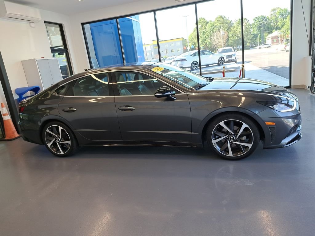 Used 2023 Gray Hyundai SEL Plus image 7