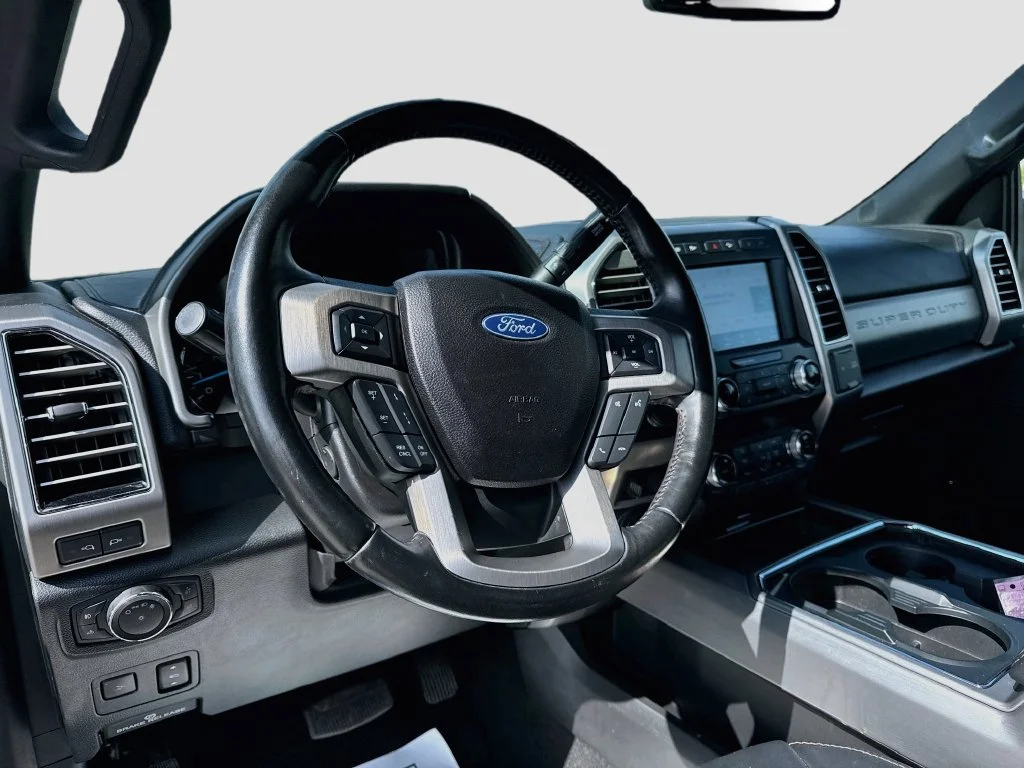 Used 2021 Black Ford Platinum image 9
