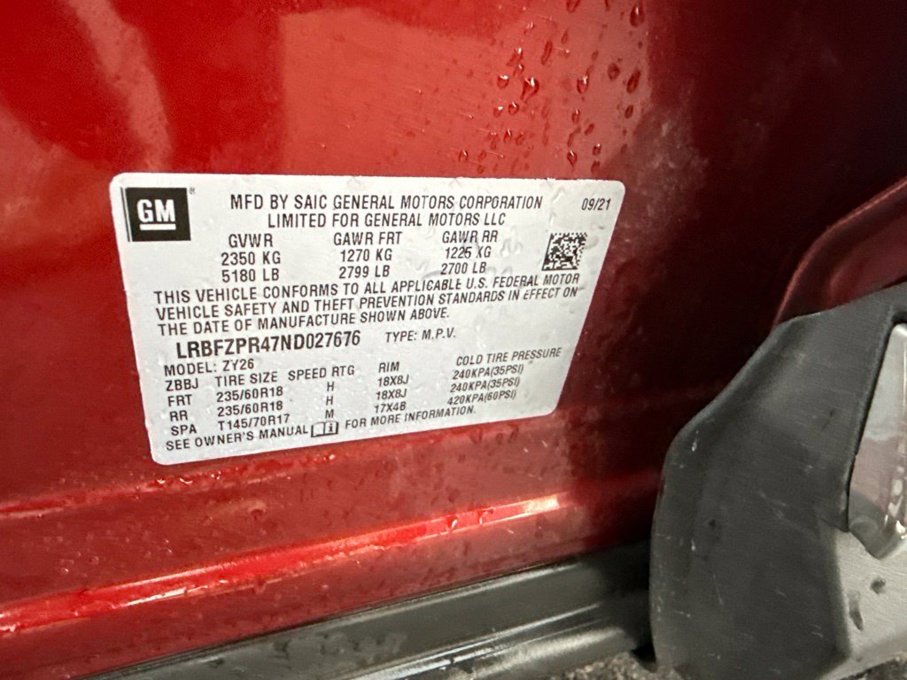 Used 2022 Red Buick Essence image 10