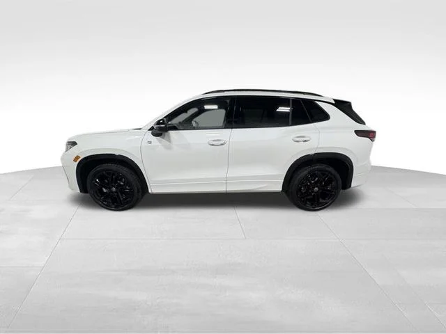 2026 Volkswagen Tiguan SE R-LINE BLACK - Photo 2
