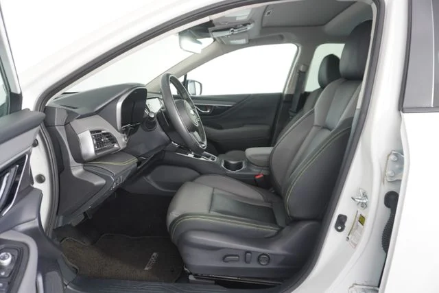 Certified Used 2025 White Subaru Onyx Edition image 19