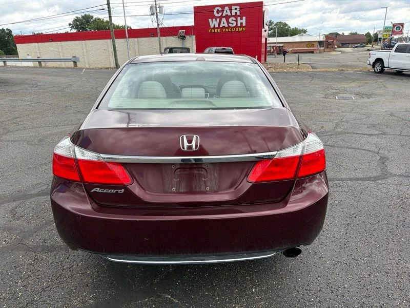 Used 2013 Red Honda LX image 5