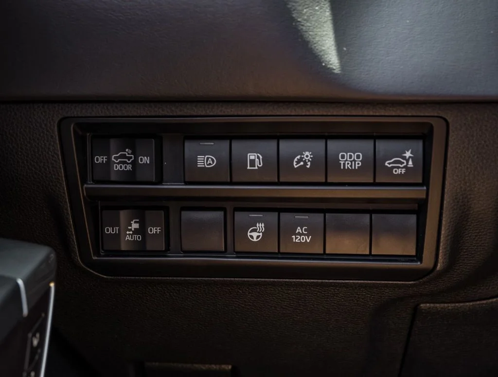 Used 2023 Beige Toyota Platinum image 30