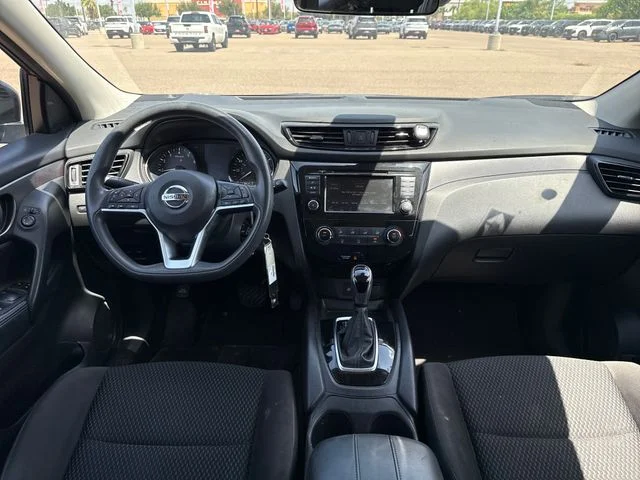 Used 2020 Gray Nissan S image 12