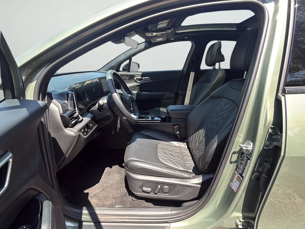 Used 2024 Green Kia X-Line image 10