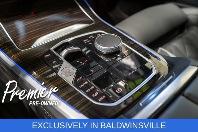 Used 2025 Black BMW xDrive40i image 38