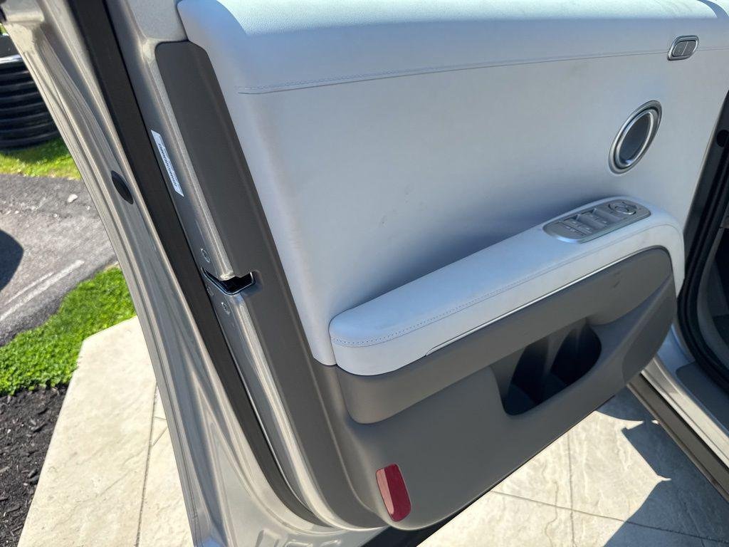 New 2026 Silver Hyundai SEL Premium AWD image 5