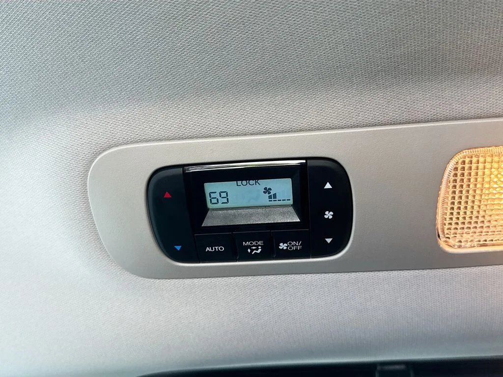 Used 2025  Honda EX-L image 29