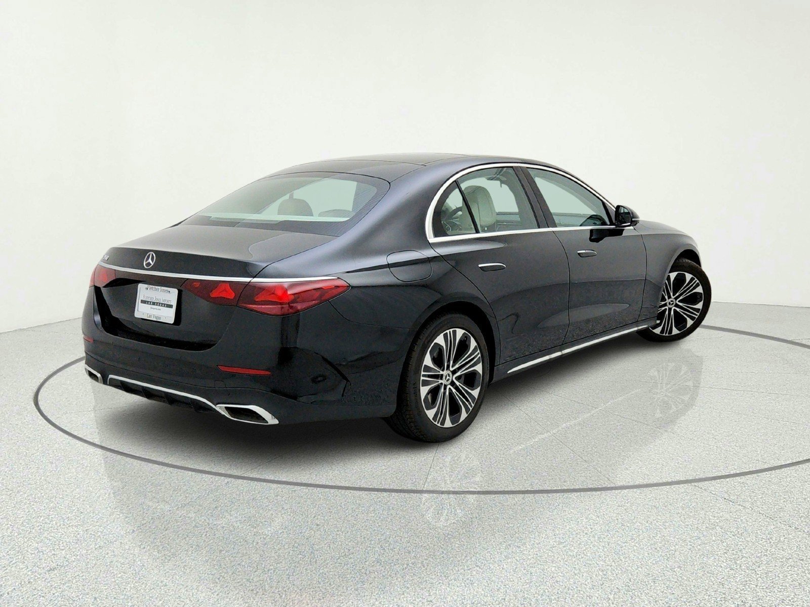 2026 Mercedes-Benz E-Class E350 - Photo 30