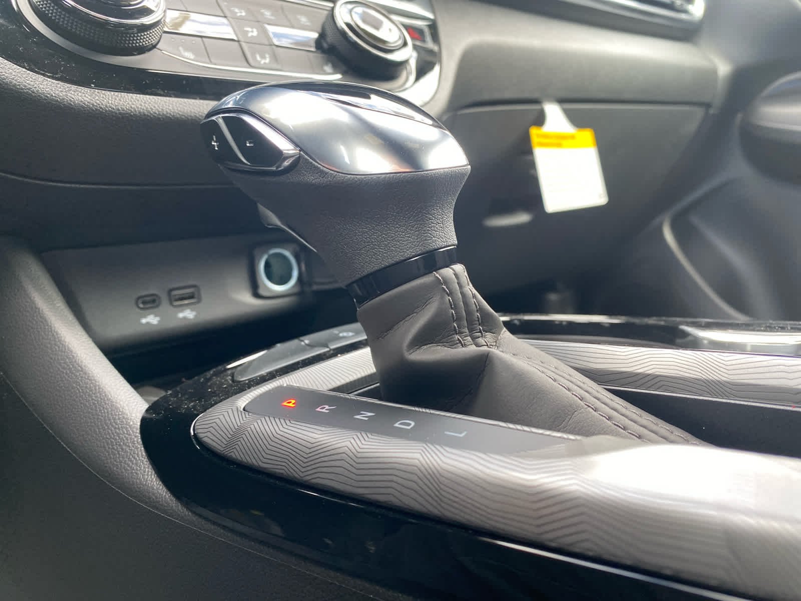 2026 Buick Envista Sport Touring - Photo 21