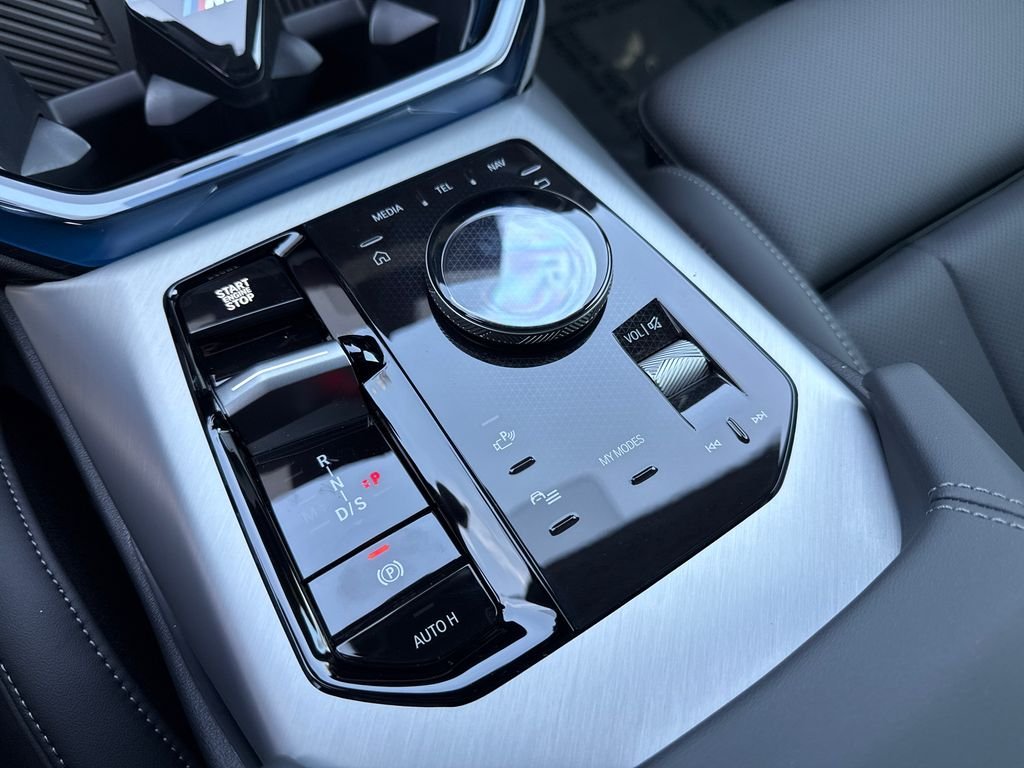 New 2026 Alpine White BMW 30 xDrive image 24