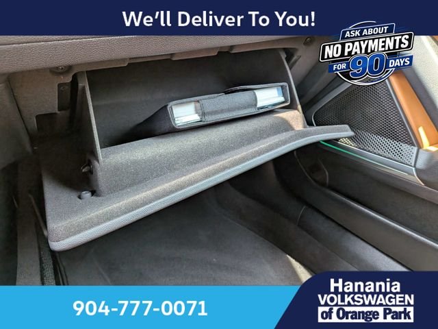 Used 2020 White BMW sDrive30i image 22
