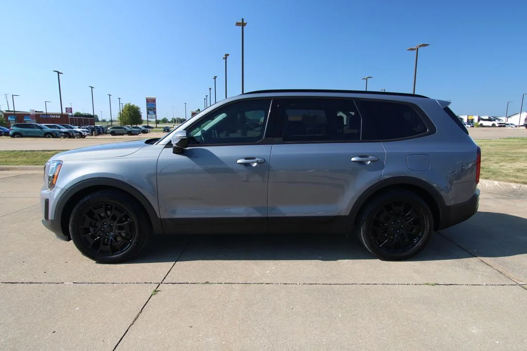 Used 2021 Silver Kia SX image 19