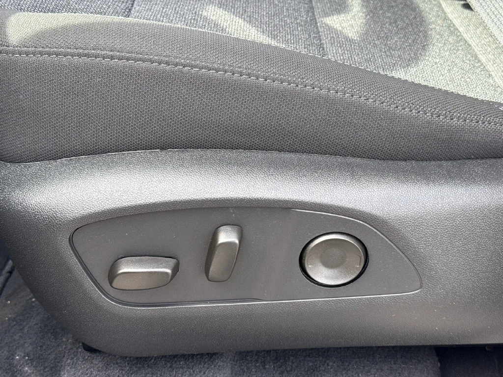 2026 GMC Acadia Elevation - Photo 19