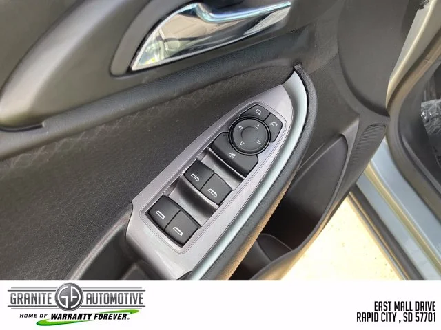 2024 Chevrolet Malibu 1LT - Photo 12