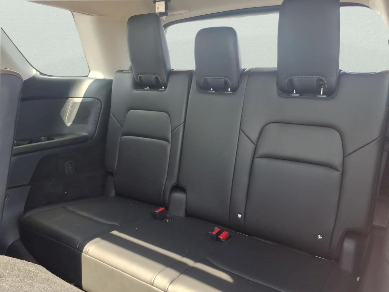 Used 2025 Scarlet Ember Tintcoat Nissan Platinum image 11