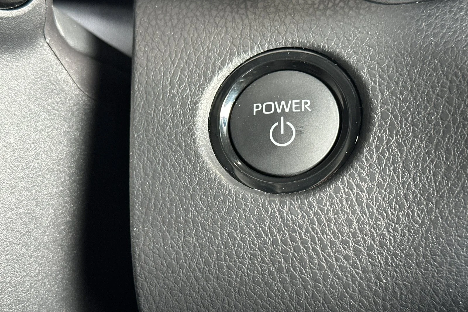 2026 Toyota Camry SE - Photo 20
