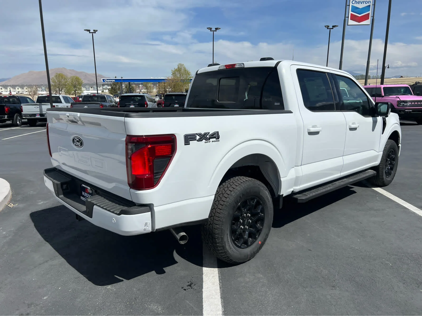 New 2026 Oxford White Ford XLT image 7