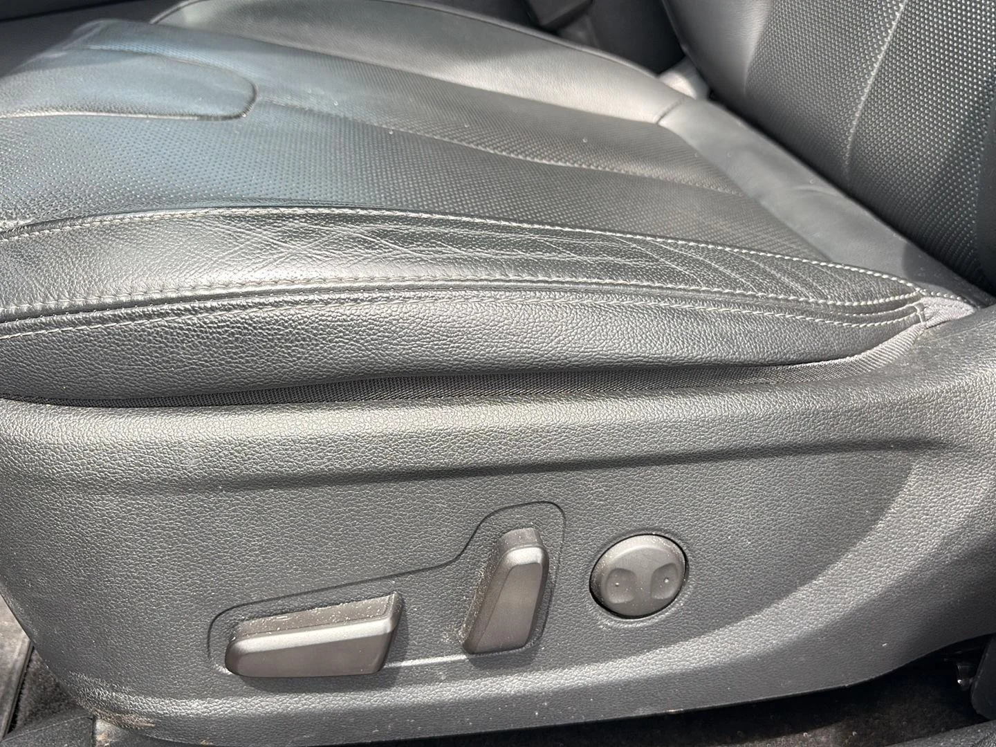 Used 2020 Rainforest Hyundai SEL image 7
