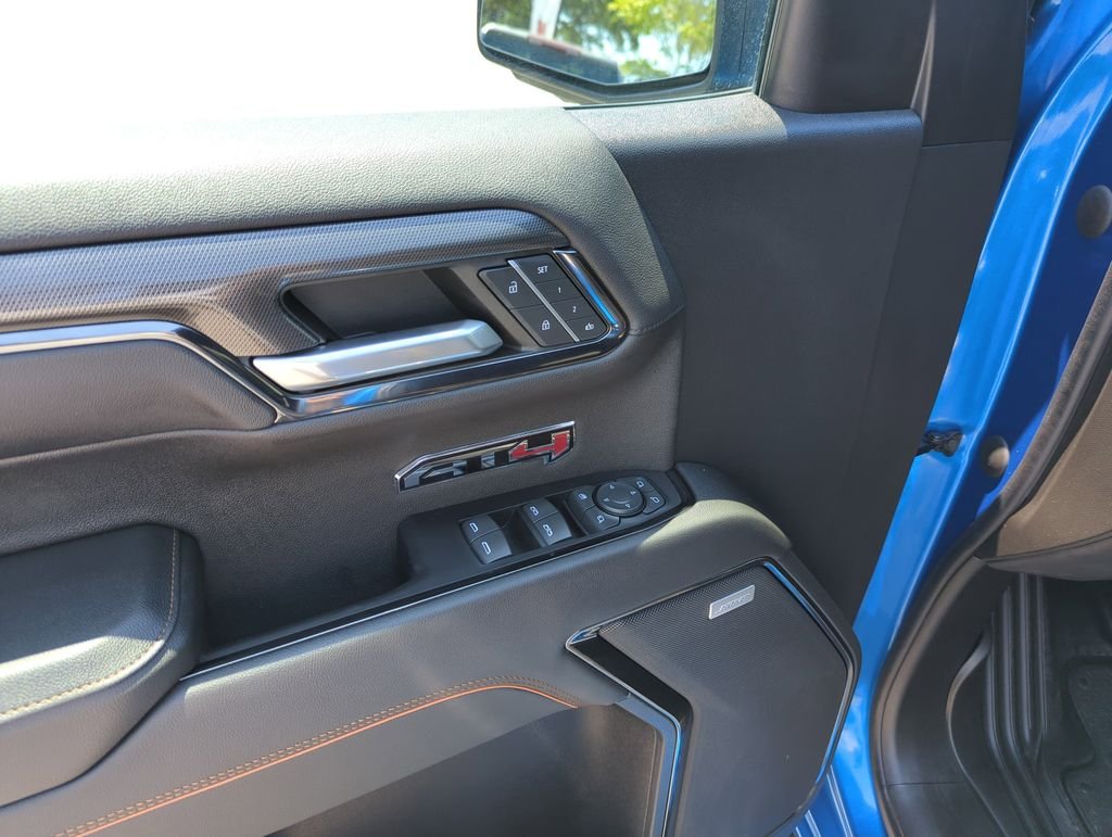 Used 2022 Blue GMC AT4 image 18