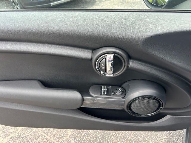 Used 2014 Green MINI Base image 8